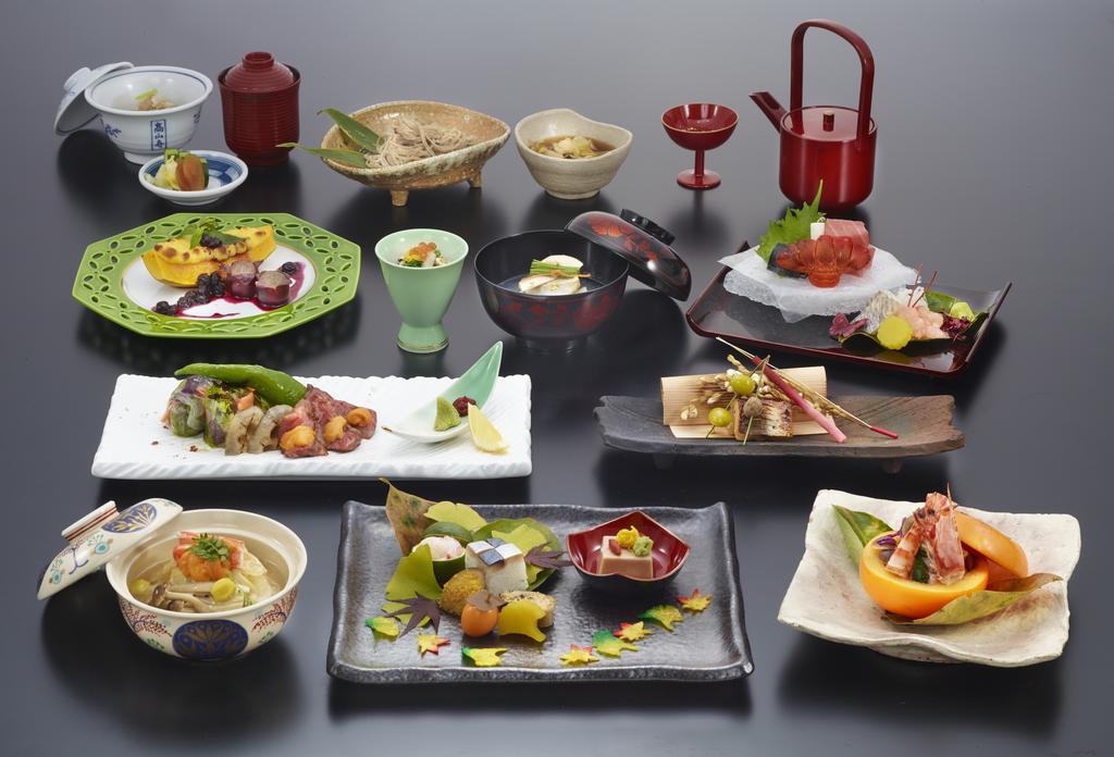 Menard Aoyama Resort: Wafukan Utatsukasa อิงะ ภายนอก รูปภาพ